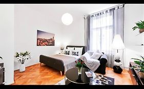 Old Town Square Apartment Jakubska 744